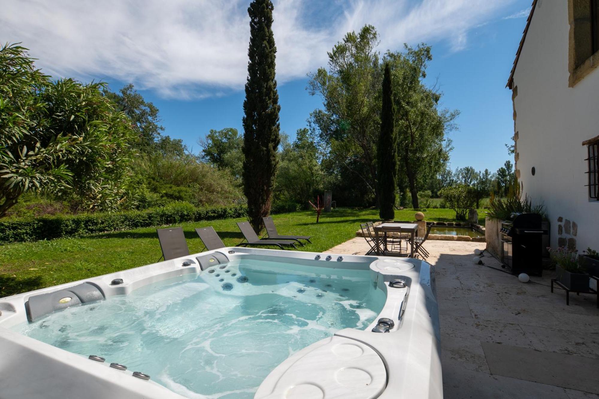 Вилла Mas Des Eaux Claires Arles Camargue Сен-Жиль Экстерьер фото